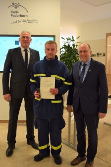 THW-Einsatzkräfte erhalten Bundesflutmedaille - Fluthilfe 2021 © Kreis Paderborn